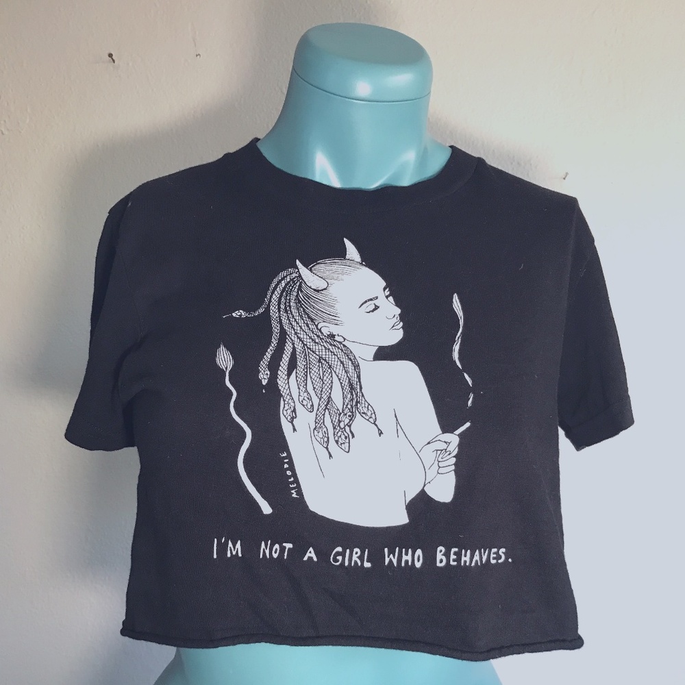 XS graphic crop top tee shirt